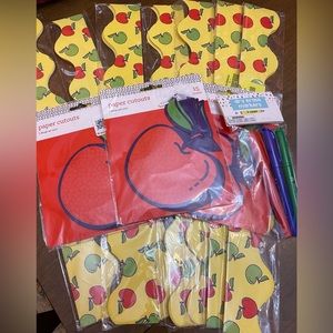 New in Package 11 piece Teacher Apple Bulletin Board Package